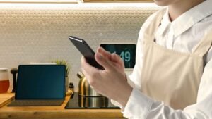 Electrodomésticos con inteligencia artificial en casa simplifican las labores