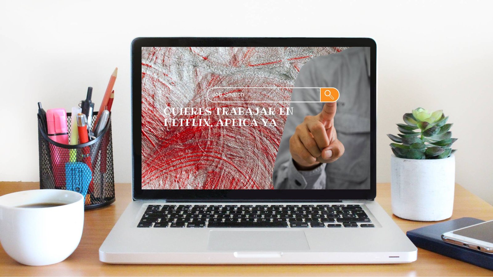 Laptop con fondo rojo representando vacantes en Netflix sin título universitario.